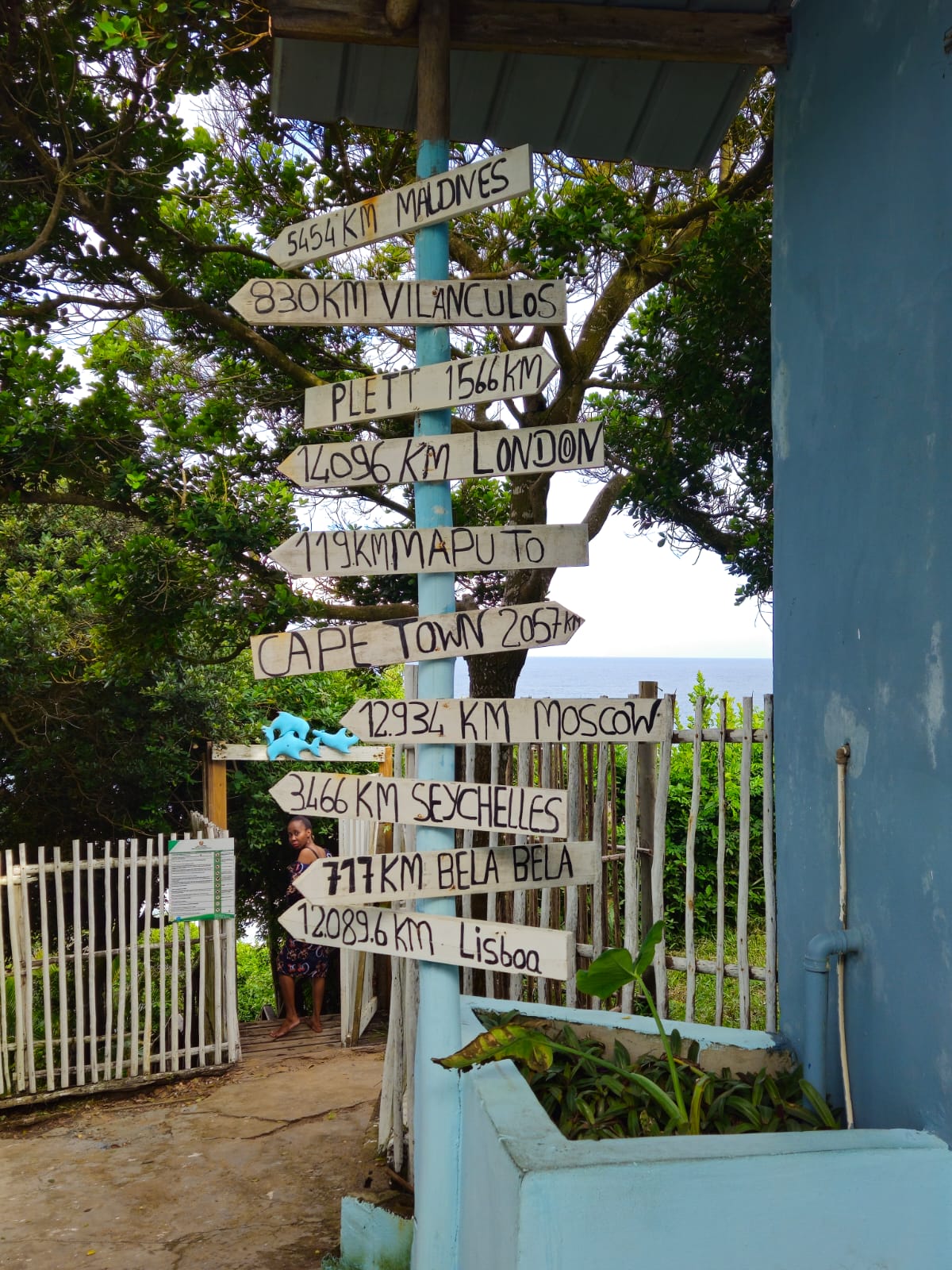 Directional signpost in Ponta do Ouro