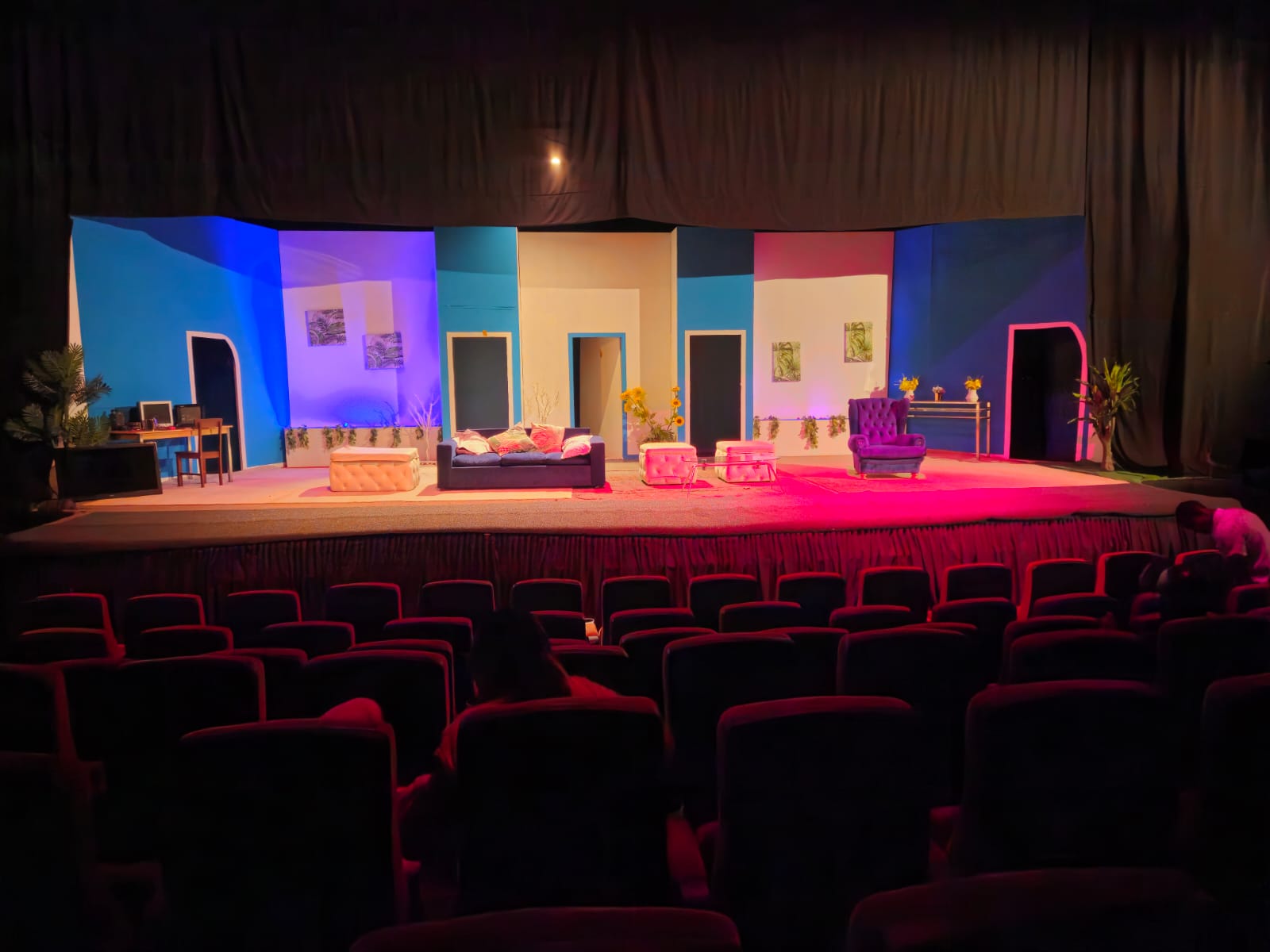 Comedy theatre performance at Teatro Avenida in Maputo