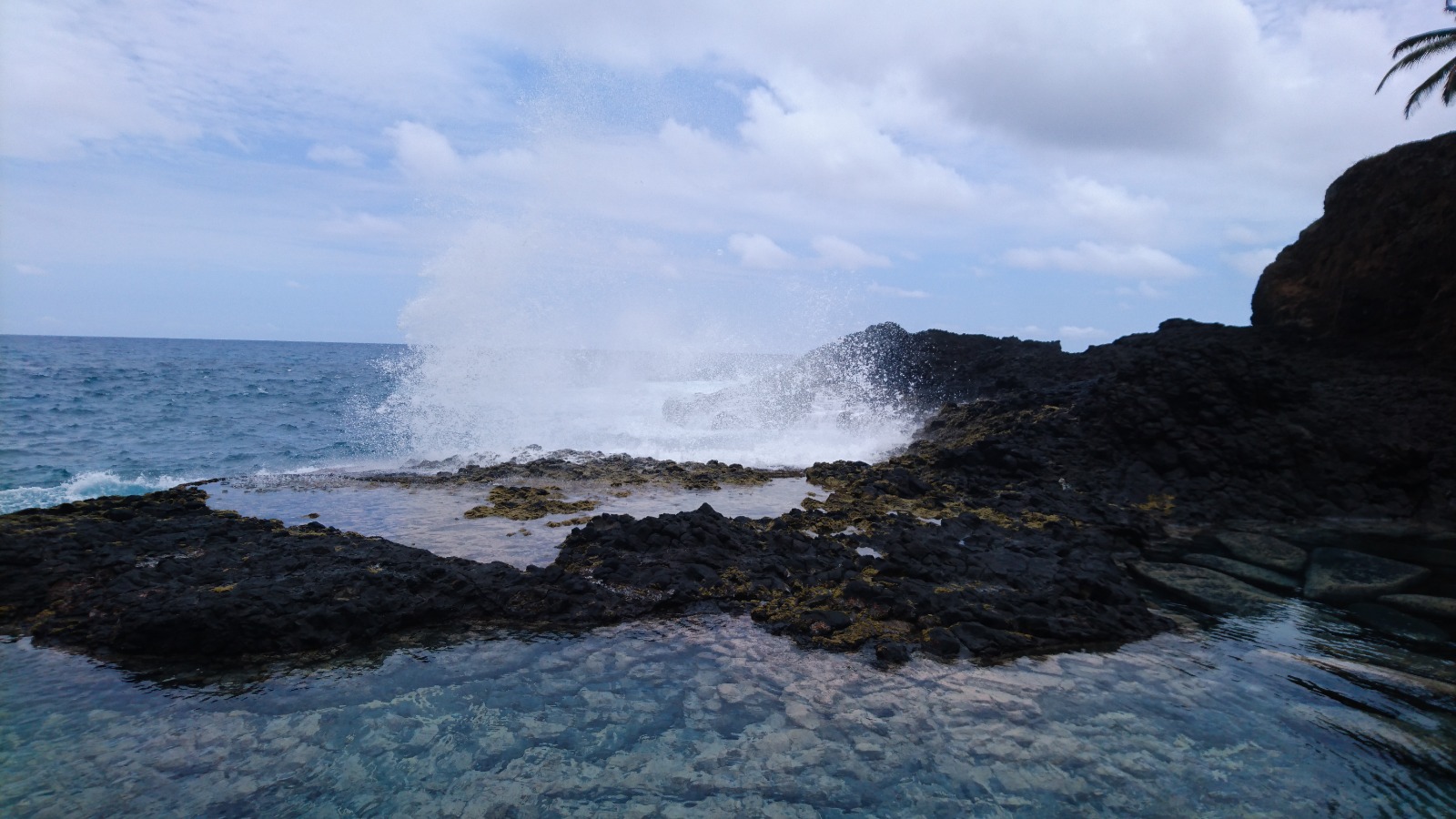 Volcanic rocks and ocean in São Tomé