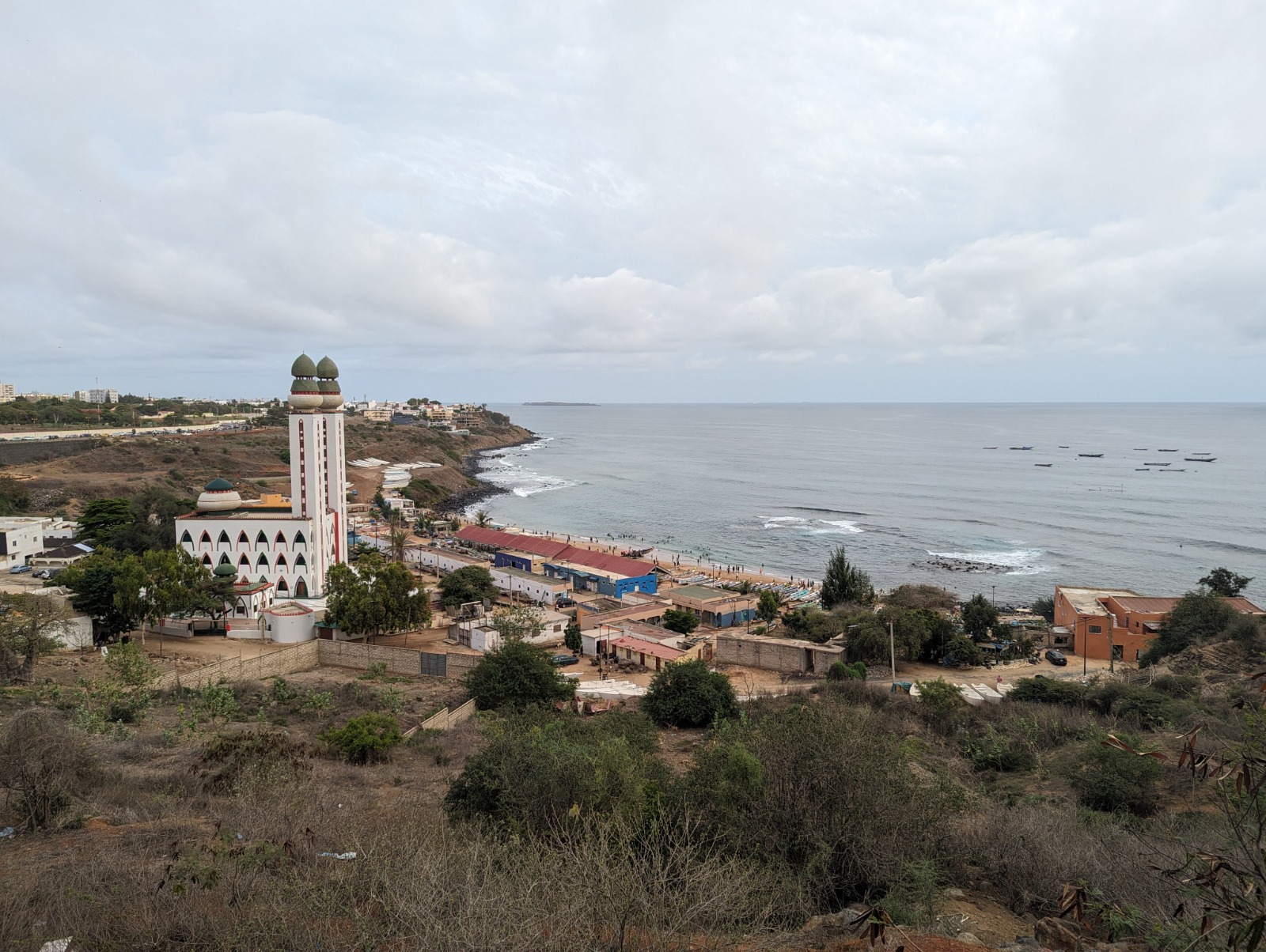 Mosquée de la Divinité overlooking the Atlantic Ocean in Dakar